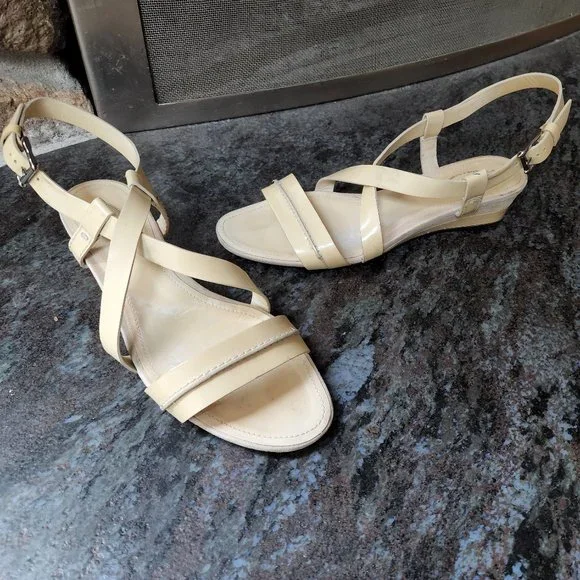 Tod's Vintage Cream Patent Leather Strappy Sandals Size 36.5 - Picture 7 of 16
